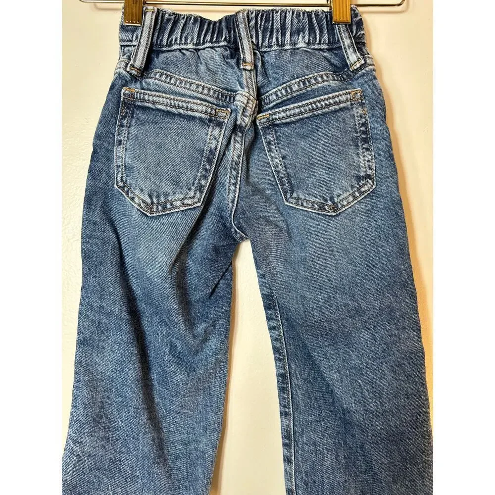 GAP Boy’s 90’s Loose Fit Jeans / Size: 2